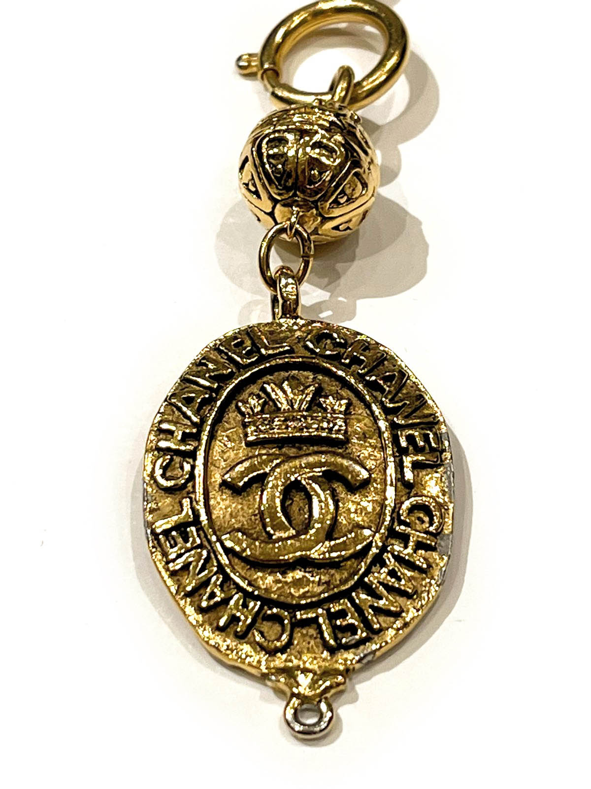 Chanel Gold-Tone Vintage Necklace - Image 2