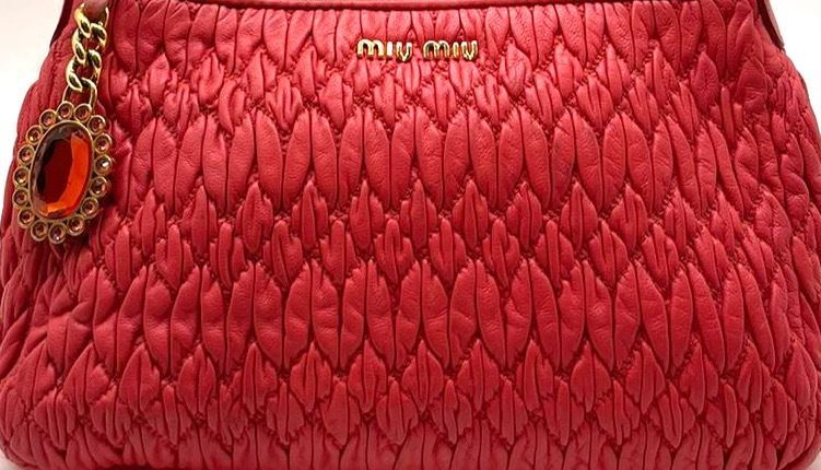 Miu Miu Red Leather Quilted Clutch - Image 5