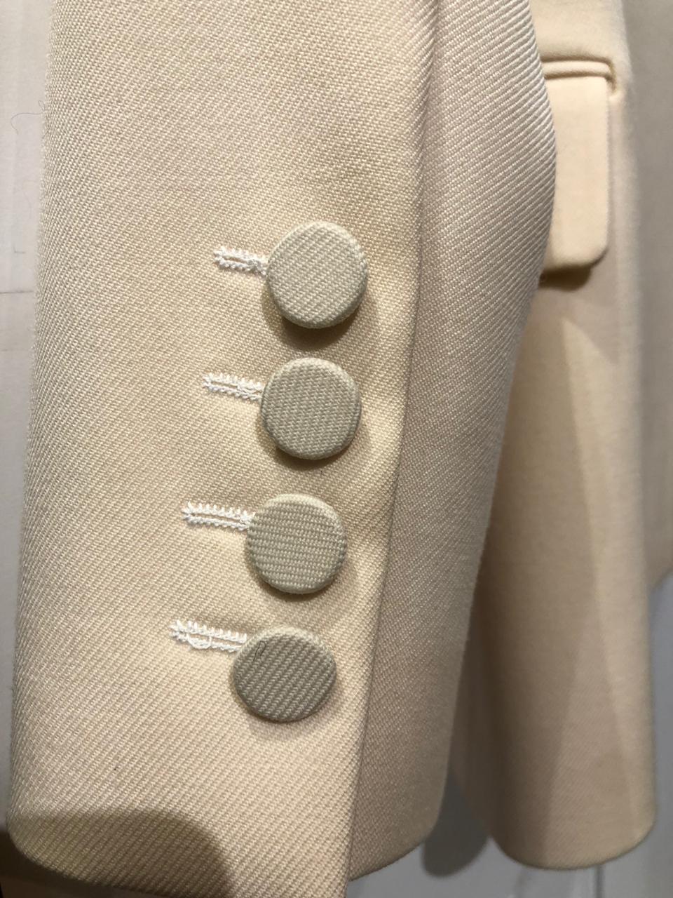 Gucci Off White Blazer - Image 3