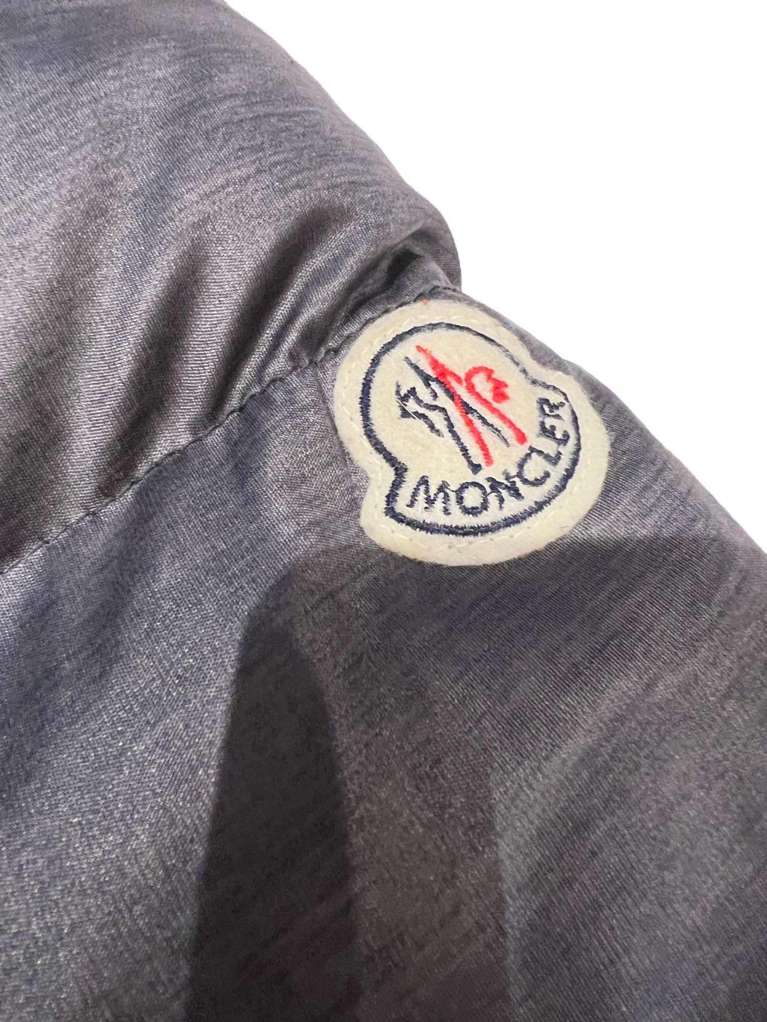 Moncler Grey Puffer Quilted Jacket - Image 2